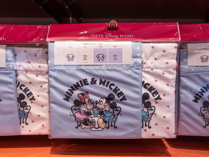 22 ディズニーで買える巾着 きんちゃく グッズまとめ 使い分けができる巾着セットも