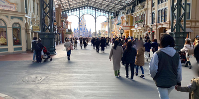 【2022年1月】ディズニーランドの混雑状況と現地レポ!アトラクション・レストラン・ショップの混雑具合は?