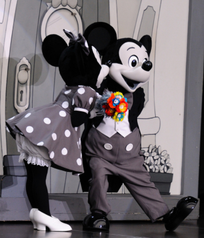 体験談 誕生日サプライズ ディズニーで素敵な思い出を友達や彼氏彼女にプレゼント 体験談 誕生日サプライズ ディズニーで素敵な思い出を友達や彼氏彼女にプレゼント