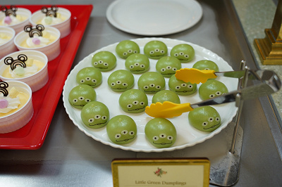 リトルグリーンまん 販売場所は ディズニーシーの人気食べ歩きスイーツを解説 リトルグリーンまん 販売場所は ディズニーシーの人気食べ歩きスイーツを解説
