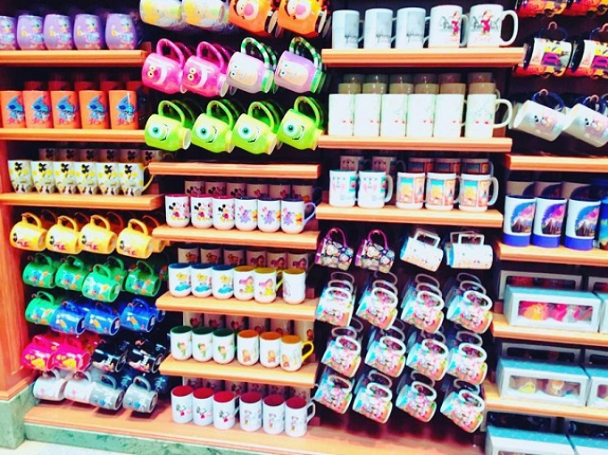 カリフォルニアディズニーおすすめのお土産グッズ 珍しいカーズ スタバコラボグッズも カリフォルニアディズニーおすすめのお土産グッズ 珍しいカーズ スタバコラボグッズも