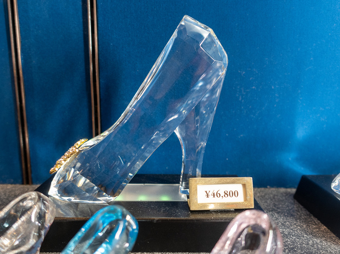 22 ディズニーのガラスグッズ21選 ガラスの靴 グラス 雑貨等 おそろい ペア 名入れグッズ 22 ディズニーのガラスグッズ21選 ガラスの靴 グラス 雑貨等 おそろい ペア 名入れグッズ