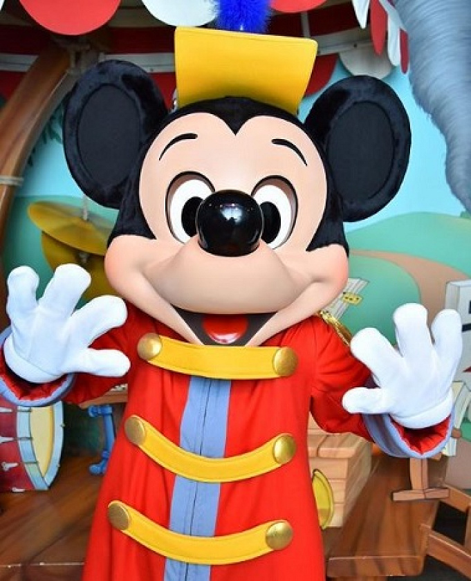 ミッキーの手のヒミツ 4本指にはワケが ミッキーグローブフード グッズも ミッキーの手のヒミツ 4本指にはワケが ミッキーグローブフード グッズも