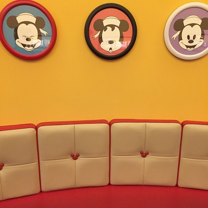 ディズニーは赤ちゃんといつから行ける 赤ちゃん用品 持ち物 回り方を伝授 ベビーカー情報も