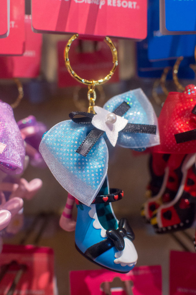 21 不思議の国のアリスグッズ12選 ヤングオイスター チェシェ猫のお土産なども 21 不思議の国のアリスグッズ12選 ヤングオイスター チェシェ猫のお土産なども