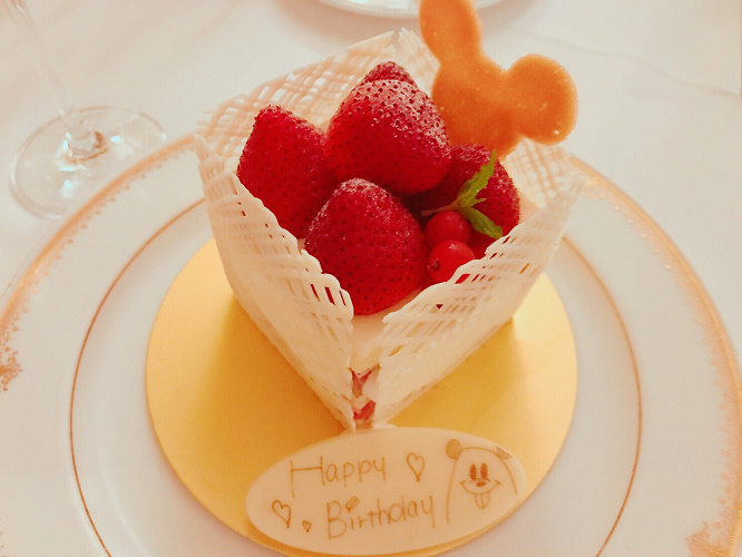 誕生日向け ディズニーホテルレストラン4選 アニバーサリープランなどがラインナップ 誕生日向け ディズニーホテルレストラン4選 アニバーサリープランなどがラインナップ