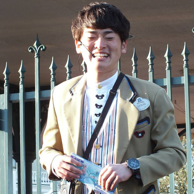 知ってる ディズニーランドで大人気ゲスコン上杉さん 知ってる ディズニーランドで大人気ゲスコン上杉さん