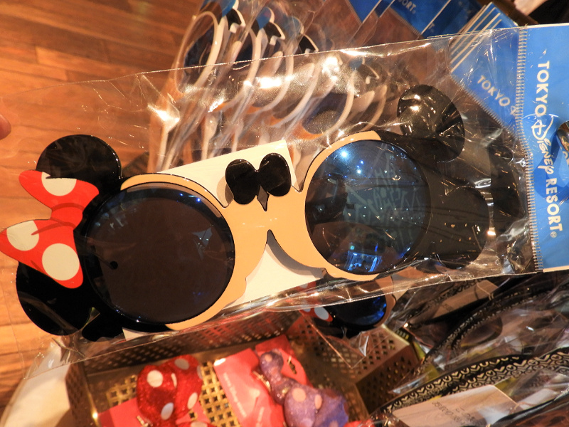 ミニー ミッキーのサングラス キャステル Castel ディズニー情報