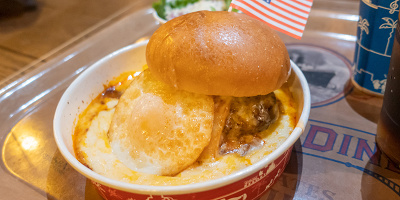 【ドックサイドダイナー】場所&メニュー紹介!内装や食レポも!ディズニーシーのレストラン