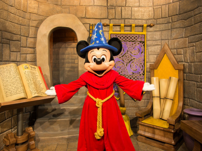 ディズニー映画 ファンタジア あらすじ ネタバレ トリビアもご紹介 ディズニー映画 ファンタジア あらすじ ネタバレ トリビアもご紹介