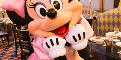 【解説】シェフ・ミッキーで会えるキャラクターは?予約は登場時間に注意!写真撮影のコツも