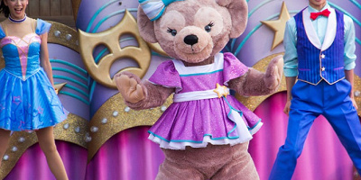 【必見】ダッフィーの彼女「シェリーメイ」徹底解説!グッズ&ディズニーで会える場所