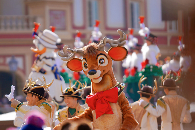 19 ディズニークリスマスはいつからいつまで 11月 12月混雑予想 クリスマスイベント情報も