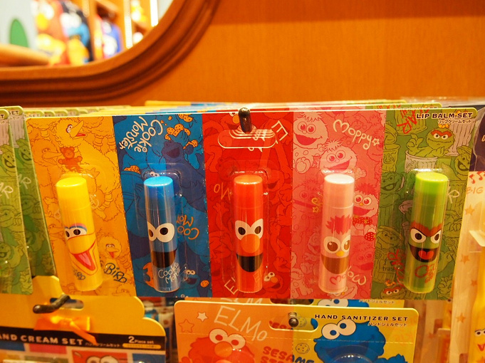 Usj セサミストリートグッズ43選 カチューシャ お菓子 ユニバ限定モッピーのお土産も