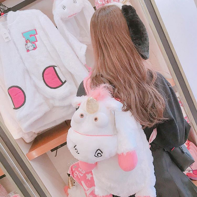 Usj おすすめの鞄を写真で紹介 コーデや鞄選びのポイントなど おしゃれにユニバを楽しむ方法