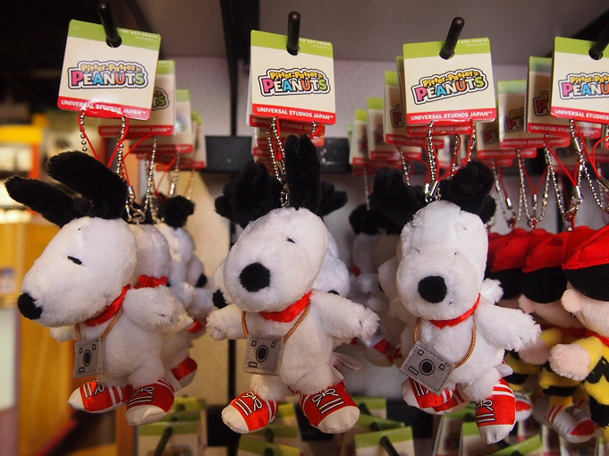 Usj ペアストラップお土産19選 ミニオン セサミ スヌーピーなど 1 4個セット商品を紹介