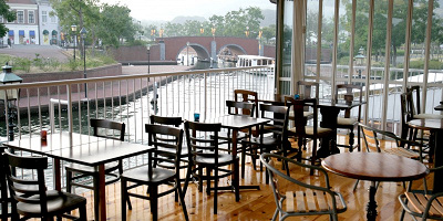 【2022】ハウステンボス付近で味わえる佐世保バーガー5選!定番バーガー&トラフグ使用の変わり種!