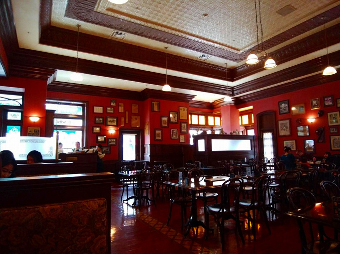 Usj フィネガンズバー グリルを紹介 場所や営業時間 人気メニューやオススメの座席 利用シーン