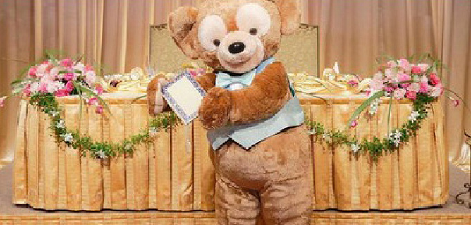 結婚式でディズニーキャラクターを呼ぶにはいくらかかる