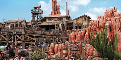 ビッグサンダー・マウンテンは怖い?怖い理由・速度・落差まとめ!怖くなくなるコツや楽しめるポイントも!