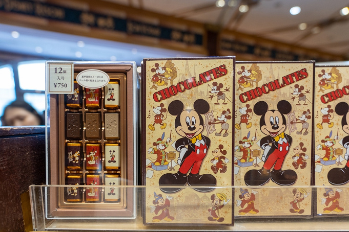 海外ディズニー Wdwお土産グッズまとめ おすすめショップ 買い物の注意点も