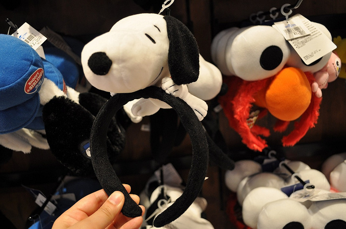 22 Usjのスヌーピーカチューシャ 被り物17選 ぬいぐるみハット キャップ類の種類と値段も 22 Usjのスヌーピーカチューシャ 被り物17選 ぬいぐるみハット キャップ類の種類と値段も