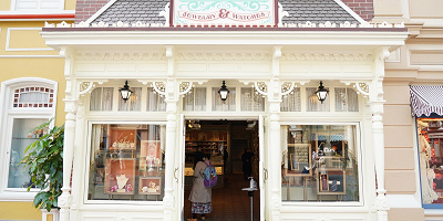 【ミッキー腕時計】ディズニーリゾートで買える腕時計まとめ!レディース&メンズ&ペアデザインなど種類豊富!