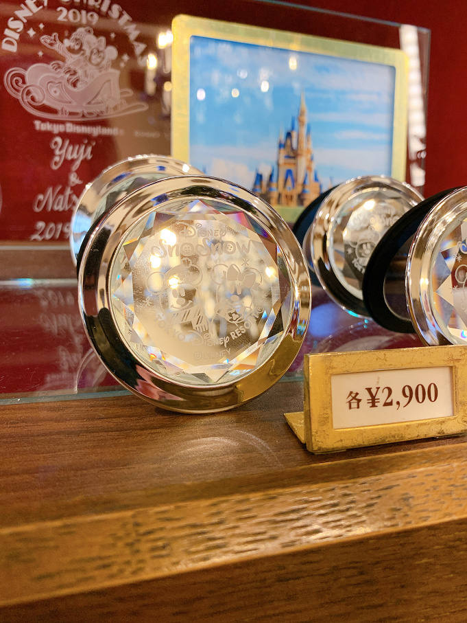 Tdl ガラス専門店クリスタルアーツ完全ガイド ガラスの靴や名入れオリジナルグッズの値段まとめ