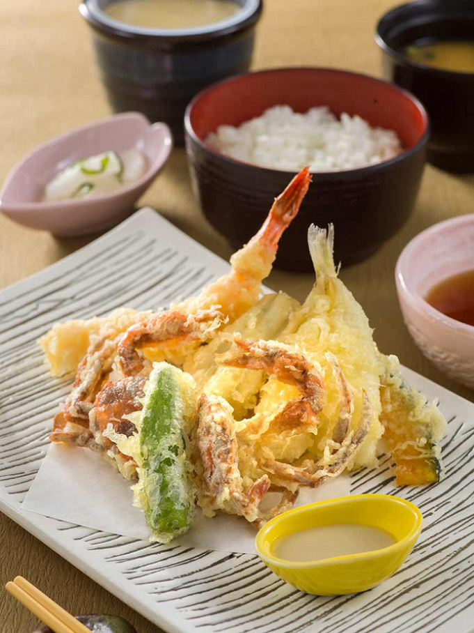 ディズニーシー おすすめご飯まとめ コロナ対策中のレストラン状況は 目的別レストランやメニューも
