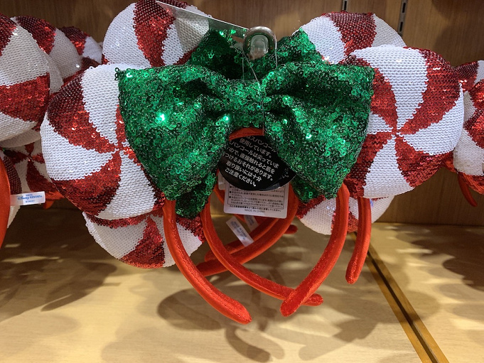 ディズニーで買えるクリスマスプレゼント選 アクセサリー ぬいぐるみ おもちゃ コスメなど