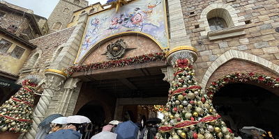 【ディズニークリスマス2021】グッズ&メニュー情報まとめ!グリーティングも開催!