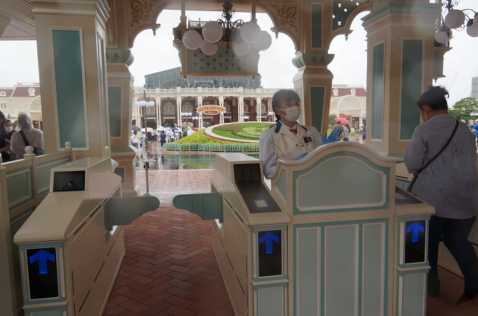 ディズニースポンサーチケット パスポートの対応は 抽選 有効期限延長 払い戻し方法まとめ