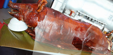 【特集】セブ島/フィリピンの名物「レチョン」を紹介！ローカルに愛される豚の丸焼きって？