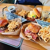 キャステル 【2020】新宿の絶品ハンバーガー店おすすめ8選！肉汁溢れる和牛100%パティにうっとり♡