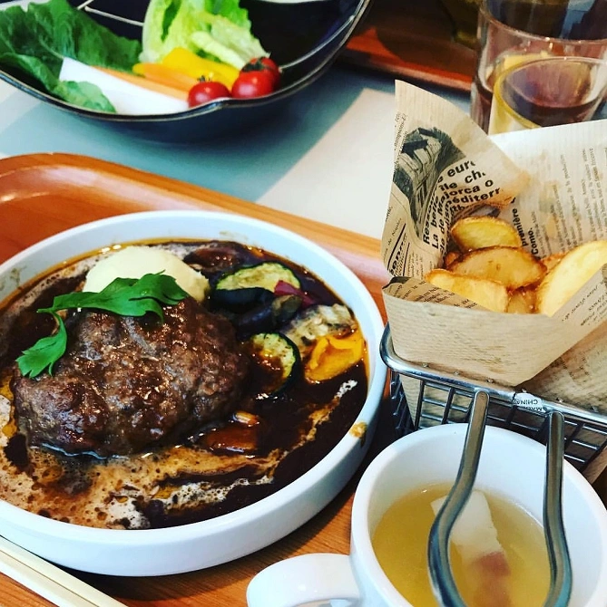 KICHIRIのポテトとバーニャカウダ食べ放題