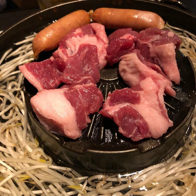 もんごろーや