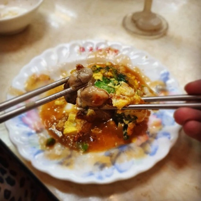 牡蠣オムレツ