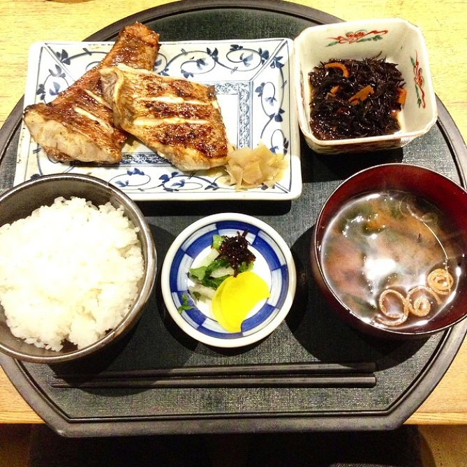 食彩かどた