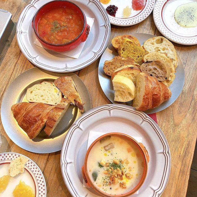 メゾンカイザーのパン食べ放題