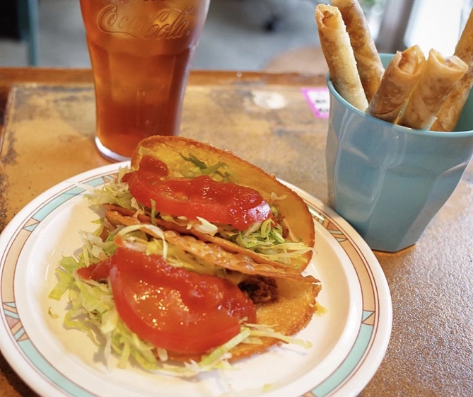 Tacos-ya