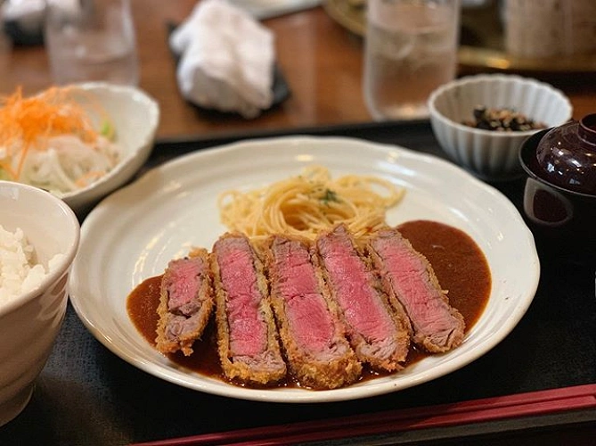 肉専科 はふう 本店