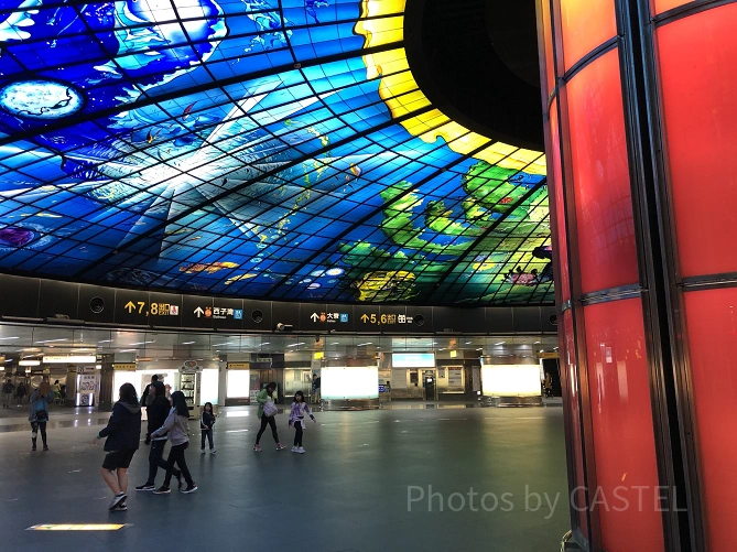 美麗島駅内