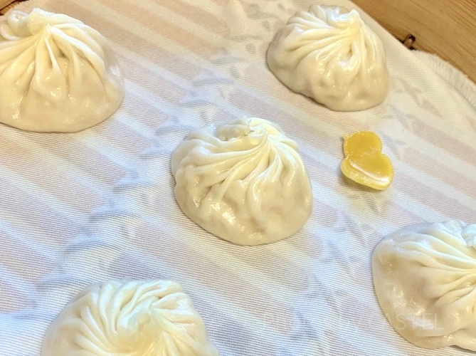 鶏肉小籠包