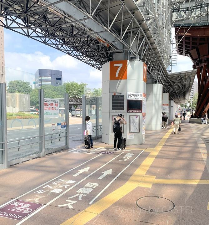金沢駅7番乗り場