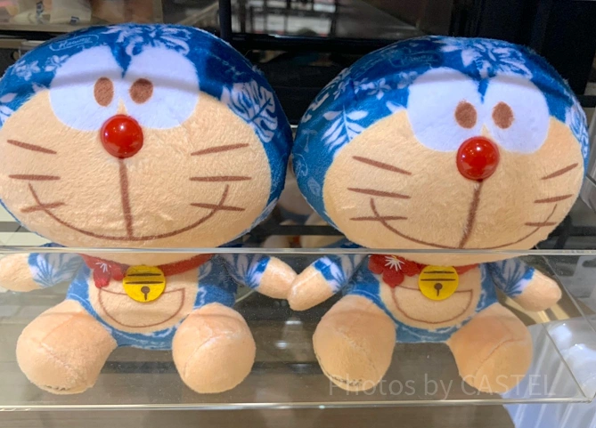日焼けドラえもんぬいぐるみ（ハワイアン柄）