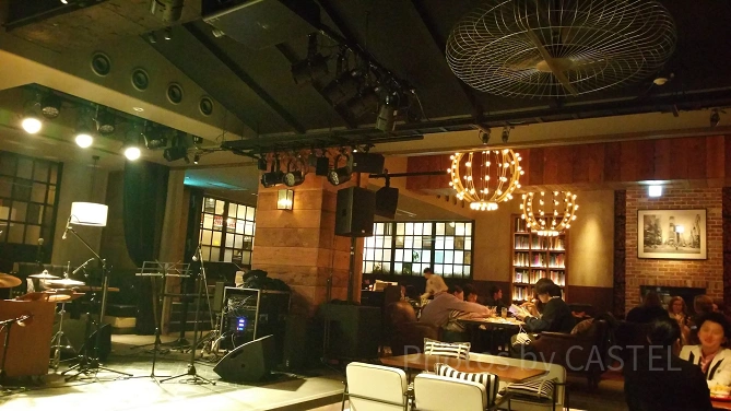LIVING ROOM CAFE