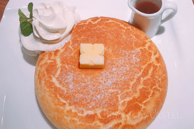 大人気の石窯で焼いたパンケーキ
