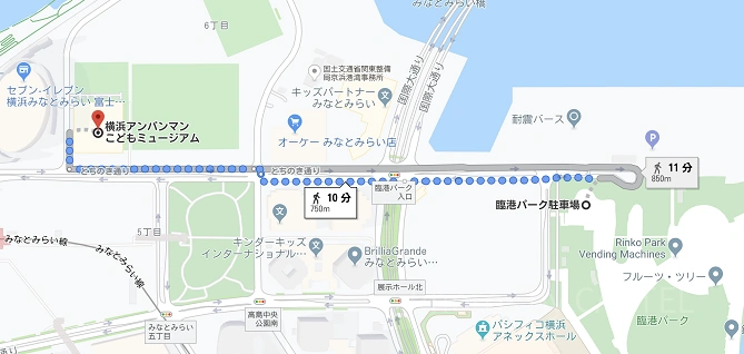 臨港パーク駐車場