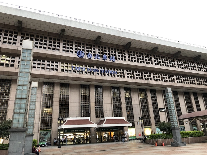 台北駅の外観