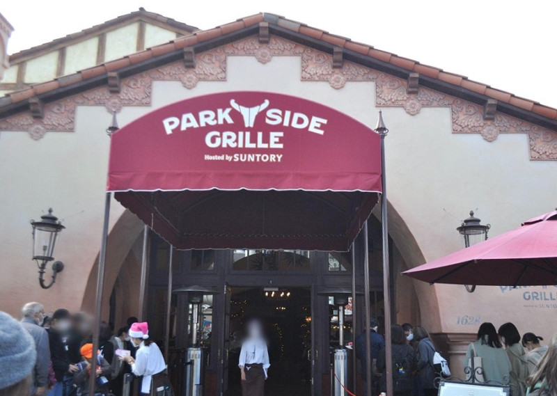 ユニバでパフェが食べられるお店まとめ！各店舗のメニューと値段を紹介！ユニバで推しとパフェ活しよう！